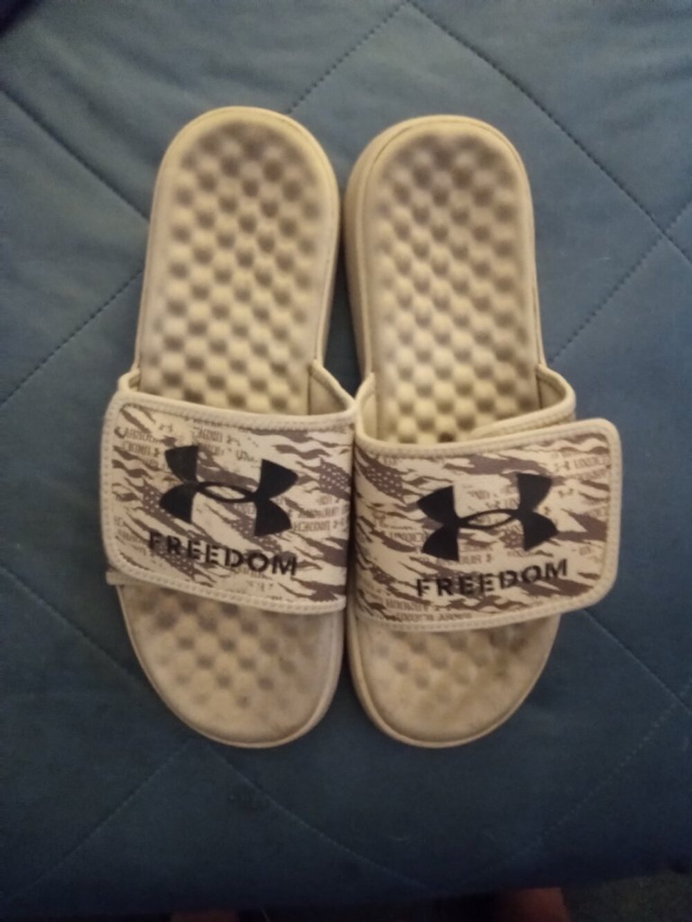 Under Armour Mens Ignite Pro 8 Freedom Beige Newflage Freedom Slides Sz13..EUF